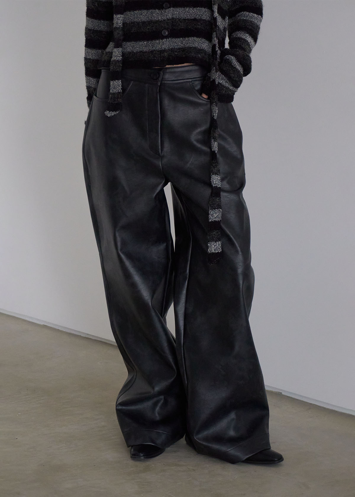 Leather Button Wide Pants (2c)