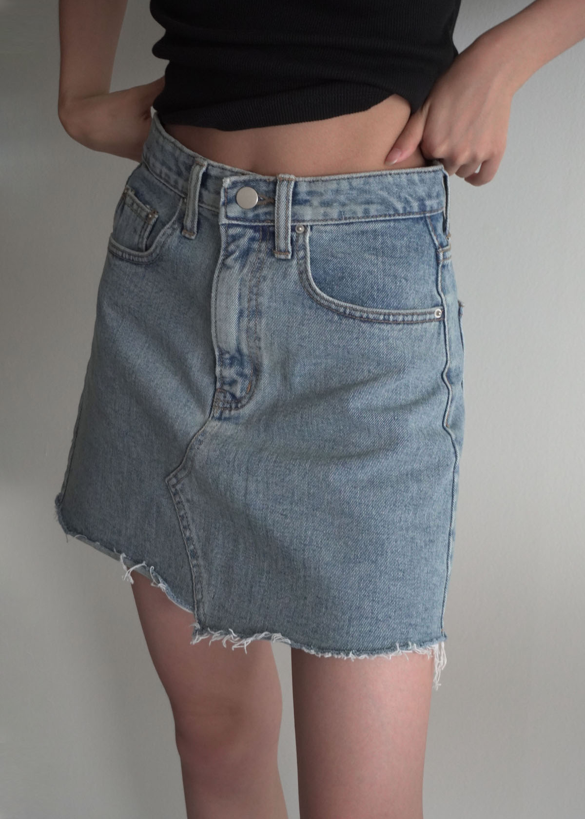 Cutting Denim Short Skirt